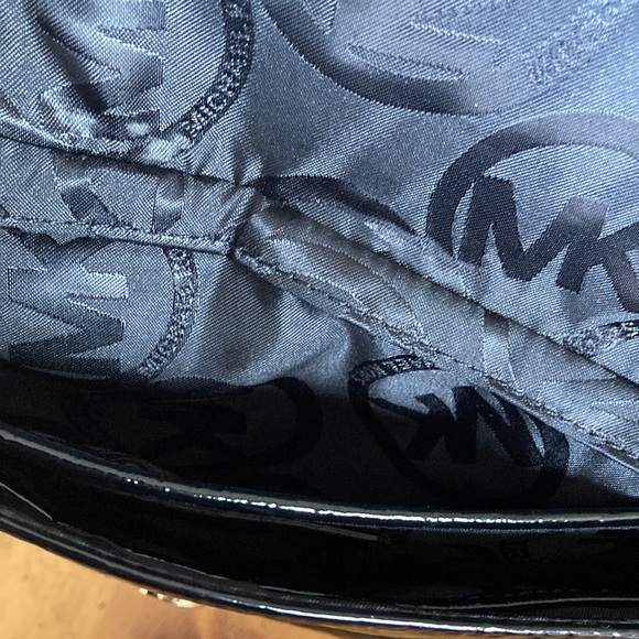 Michael Kors Clutch - Picture 7 of 13